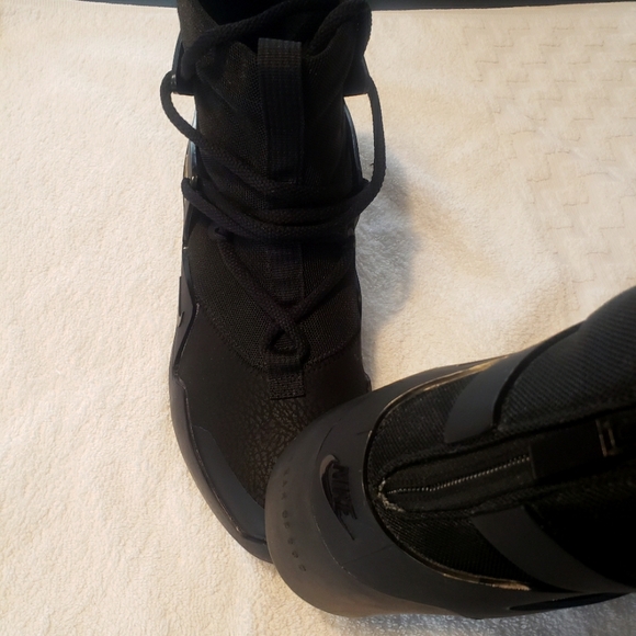 Nike Fear of God shoes - Picture 1 of 5